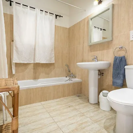 Ta' Rozarja Holiday With Private Pool + Views