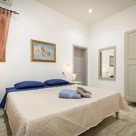 Ta' Rozarja Holiday With Private Pool + Views