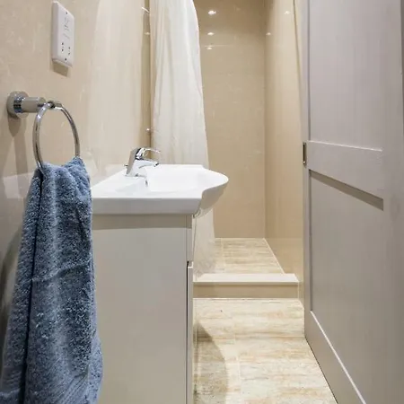Ta' Rozarja Holiday With Private Pool + Views Villa Xagħra