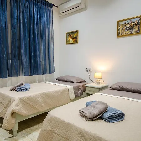 Ta' Rozarja Holiday With Private Pool + Views *