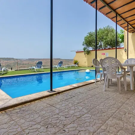 Ta' Rozarja Holiday With Private Pool + Views Xagħra